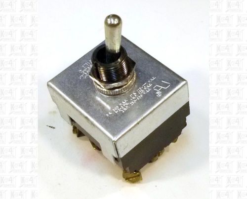 McGill 3PDT Toggle Switch 125 VAC 17 Amp