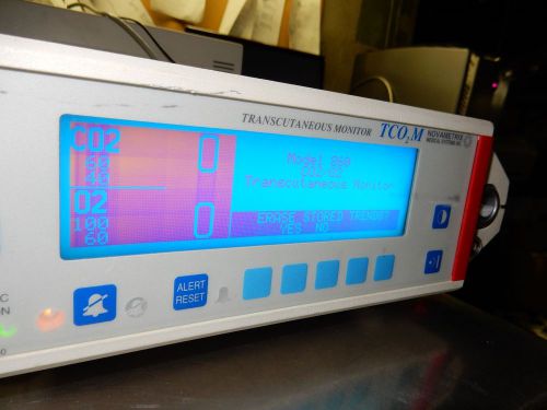 Novametrix Model 860  Portable TCO2M Transcutaneous Gas CO2 O2 Monitor