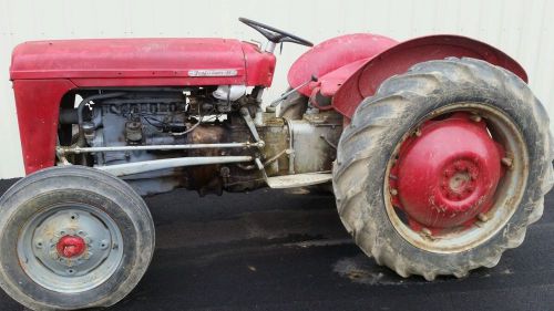 Farm tractor, Massey Ferguson, 3 pt hitch,