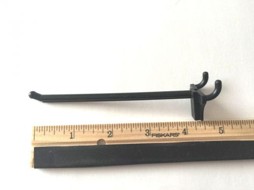 (250 PACK) 4 Inch Black Plastic Pegboard Hooks Fits 1/8 &amp; 1/4 Inch Pegboard USA