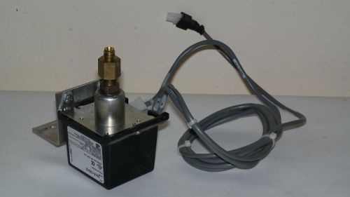 GETINGE 61301608845 PRESSURE SWITCH 30&#034; HGVAC TO 30 PSI J54A-15543