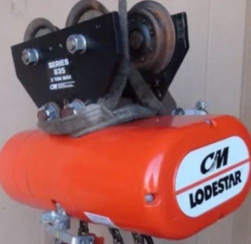 CM LODESTAR 1 TON ELECTRIC CHAIN HOIST (MODEL LL2 32/10  FPM 480V 20&#039; CHAIN)