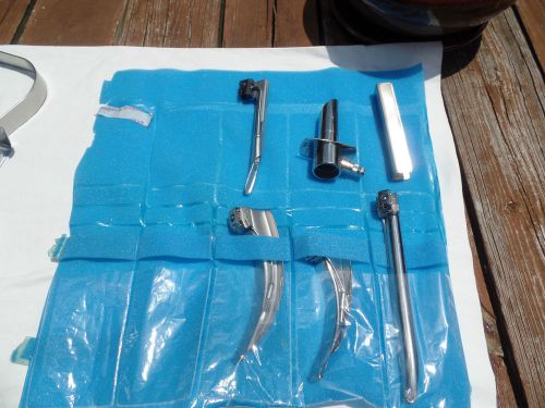 6 MEDICAL PIECES INSTRUMENTS STAINLEE V MUELLER WELCH ALLYN INTUBATION USED