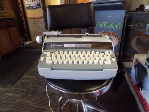 Smith Coronet typewriter automatic 12 Working w Hard Case