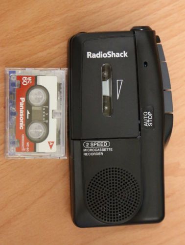Radio Shack 14-1148 2-Speed MicroCassette Dictation Recorder w/one Tape
