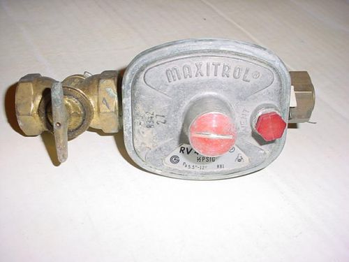 PROPANE GAS REGULATOR MAXITROL