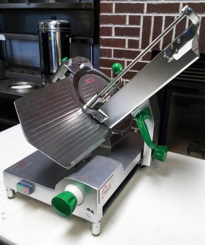 PRESTO PS-12D DELUXE COMPACT MEAT SLICER WITH 12&#034; BLADE