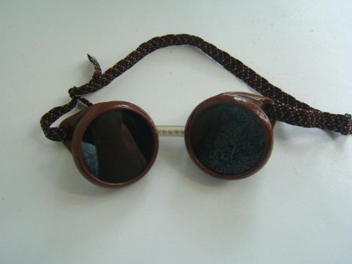 Vintage bakelite green lens welding goggles nice condition for sale