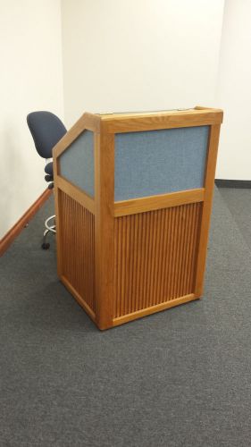 Wood Podium / Lectern with 15&#034; Monitor and Clear Protective Top