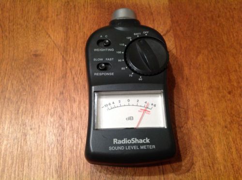 Radio Shack Model 33-4050 Sound Level Decibel Meter VeryNice shape