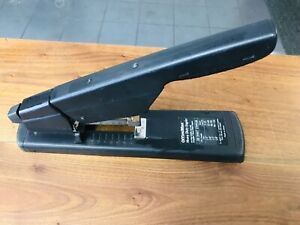 OFFICE MAX 120 SHEET HEAVY DUTY STAPLER