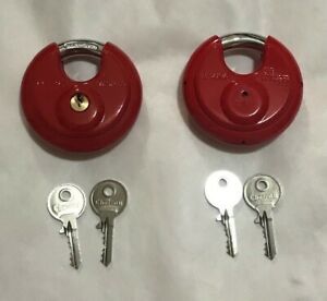 (2) Chateau Keyed Alike Round Disc Padlocks (4) Keys Self Storage