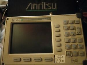 Anritsu s331d Handheld Site Master with case in great condition and calibration 