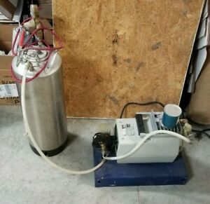 KMC Maxie-Aire Air Compressor Model 1015CM90 957 86 3063