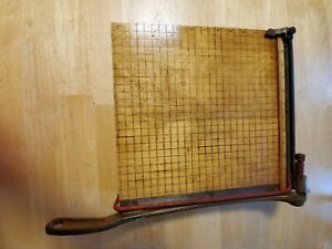 Ingento No. 4 Wooden Guillotine Paper Cutter Photo Trimmer Ideal School Supply