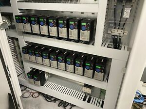 Allen Bradley 25B-D4P0N104 /A PowerFlex 525 AC Drive 480V 3P 2HP Qty