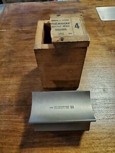 Brown And Sharpe No. 559 4&#034; Tool maker&#039;s Surface Plate Square Great Shape Brown