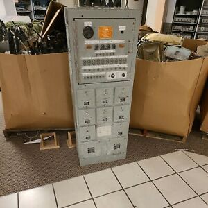 Naval sea systems Dynalec AN/SIA-115A AMPLIFIER Oscillator group 4&#039; tall cabinet