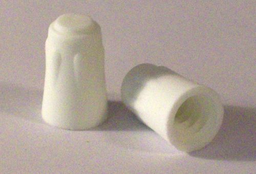 LOT OF 2 MEDIUM PORCELAIN HIGH HEAT 300V WIRE NUTS LAMP PART NEW 31763K