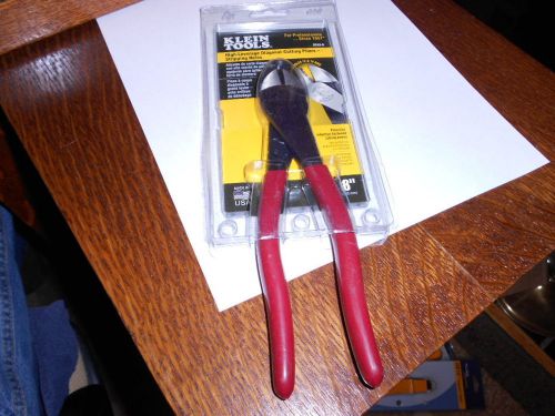 Klein Tool 8&#039;&#039; Diagonal Cutters w/Wire Stripping Holes D243-8