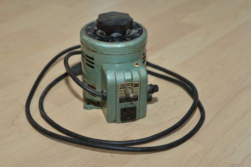 Staco Inc Adjust A Volt 0-140v Type 3PN 500B Green Vintage Standard Electrical