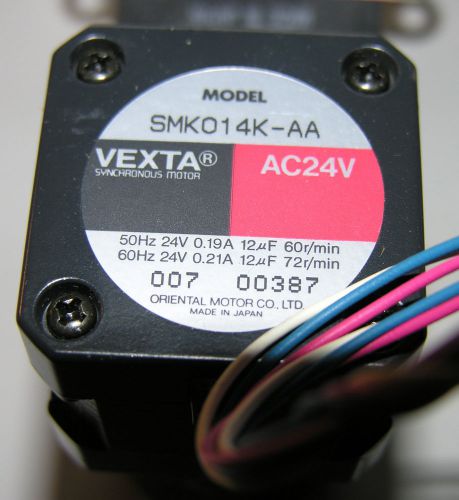 *** NEW in Box *** Vexta SMK014K-AA Low-Speed Synchronous Motor, 24VAC, 50/60Hz