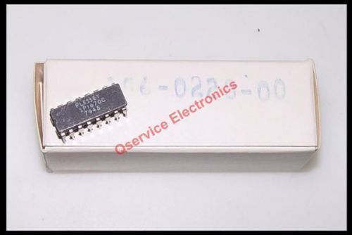 Tektronix 156-0228-00 Custom IC  NOS in Original Packing
