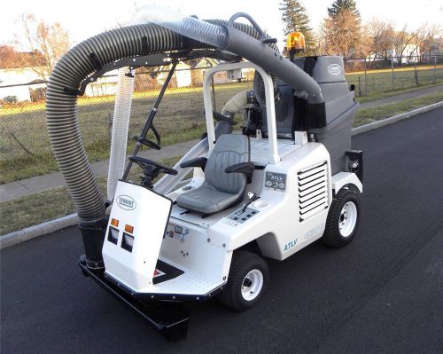 2011 tennant all terrain litter vacuum atlv 4300 - diesel - only 73 hours! for sale
