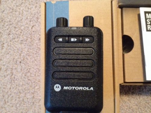 Motorola Minitor Vi 5 Channel Uhf Pager 450-486mhz With Amp Charger