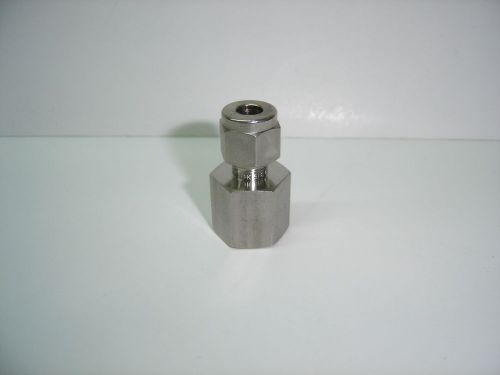 Swagelok ss-400-7-4  female connector 1/4&#034; od tube x 1/4&#034; female npt new no box for sale