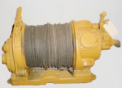 (1) INGERSOLL RAND HUL 40 SINGLE DRUM UTILITY WINCH WITH 812 FT OF WIRE ROPE