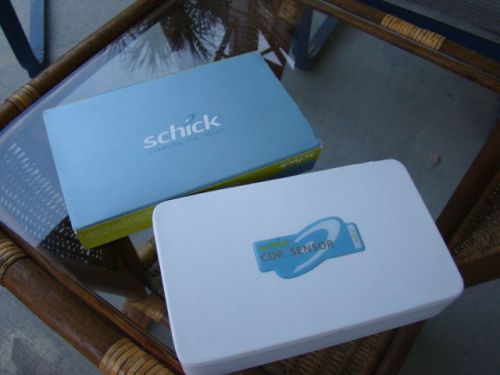 Schick Dental sensor size 2 MFR 7/2011 no scratches no bite marks A1 shape