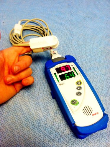 Masimo set rad-5v patient monitor spo2 portable complete w/finger sensor &amp; case for sale