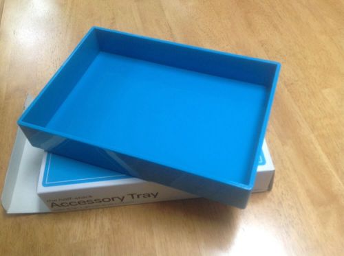 Poppin desk accessory tray ,blue plastic.