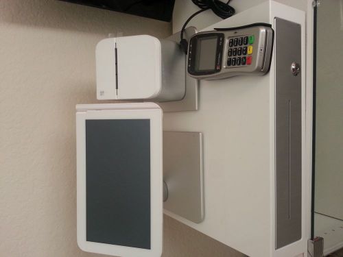 Clover POS Sys, almost like a new. Touchscreen Card Reader Printer Cloud Pin Pad