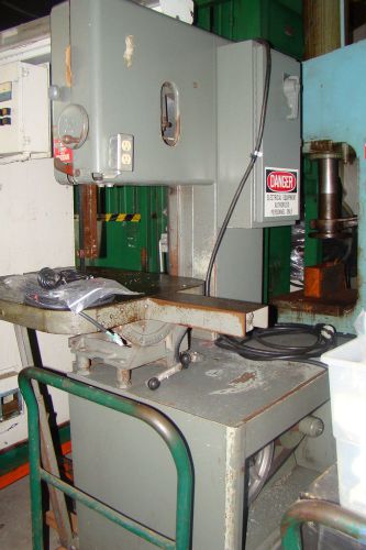 Grob 4v-24 type rw-b vertical bandsaw with butt welder for sale