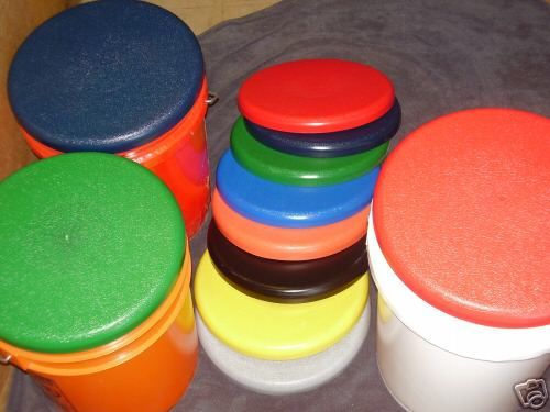 Plastic bucket lid fits 5 or 6 gallon seat/storage for sale