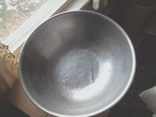 COMMERCIAL 10-12 QUART STAINLESS STEEL MIXING BOWL