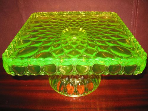 Square Vaseline Uranium Glass cake serving stand / plate platter pedestal Yellow