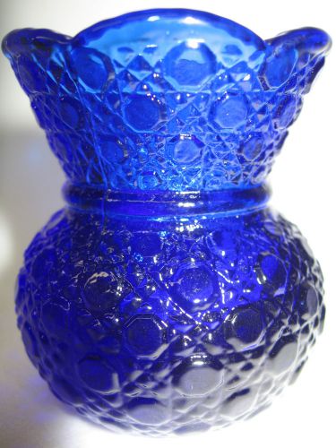 Cobalt Blue glass tabletop toothpick holder daisy and button queen pattern match