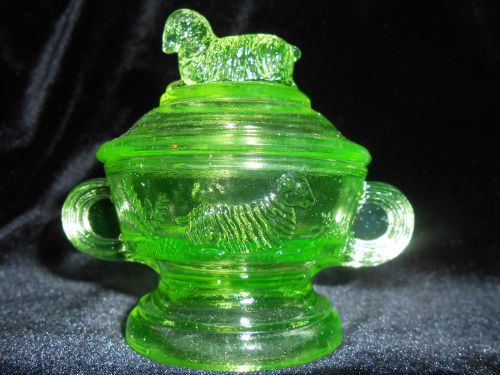 Green Vaseline glass childs cookie cracker jar lamb sheep pattern sugar Uranium