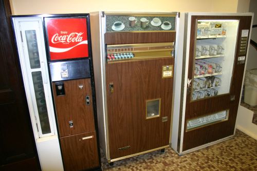 Coffee Vendor Coffee, Hot Chocolate, Chicken Soop Machine Model 2003A