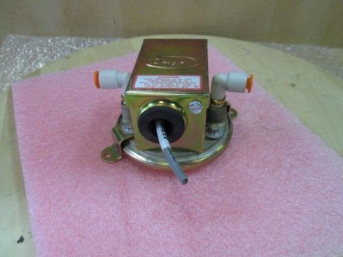 Dwyer Instruments 1910-0 Pressure Rating Switch 10 PSI 15A 125 250 480 VAC