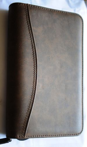 Brown Leather Daytimer Binder Zippered EUC
