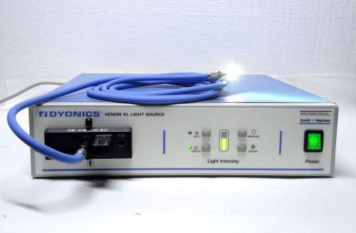 Dyonics xenon xl light source  fiber optic illuminator smith &amp; nephew  7205353 for sale