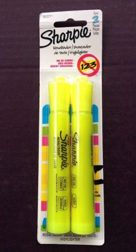 Sharpie 2 Pack Highlighter Yellow Marker Fluorescent Chisel Tip Smear Guard Bold