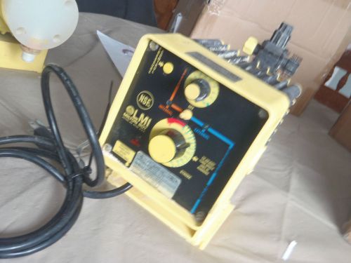 chemical metering pump LMI milton roy model b711-95T used