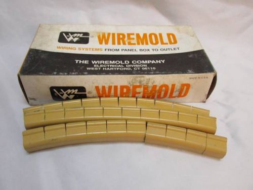 NEW NOS Lot of (30) Wiremold Connection Covers Buff 706