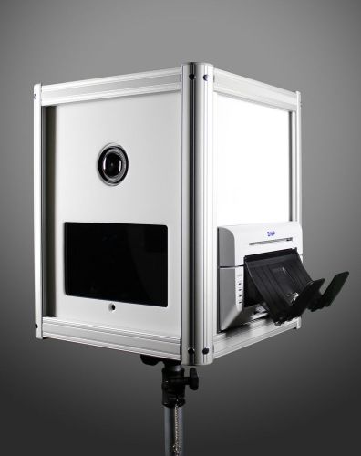 Flairbooth DSLR - Open Air Portable Tablet Print Social Media Photo Booth Shell
