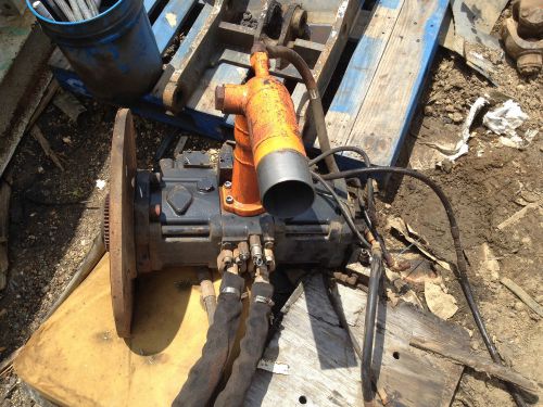 Used Used Main Hydraulic Pump K1006550A for a Doosan DX 300 LC Excavator
